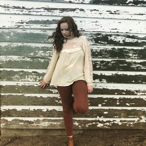 Meet your Posher, Emilee